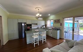 Spacious Stylish Coastal Escape